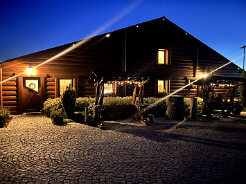 Exteriér Kravín Záhrobí