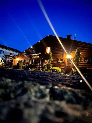 Exteriér Kravín Záhrobí