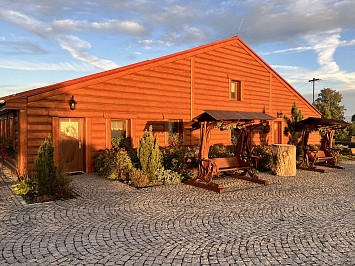 Exteriér Kravín Záhrobí